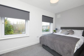 2 Bed Derby House - Parking - Rolls Royce & City Centre